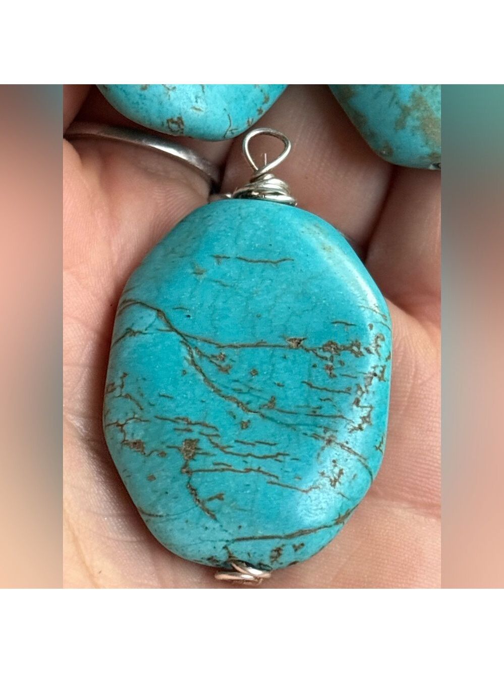 ARTISAN Hand Crafted Turquoise Colour Magnesite Stone Earrings & Pendant Set - Picture 6 of 9